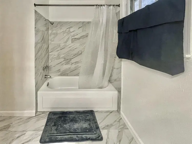 5 BR in Dallas