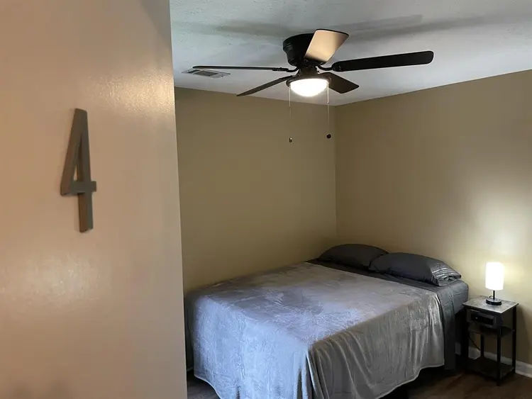 4 BR in Montgomery