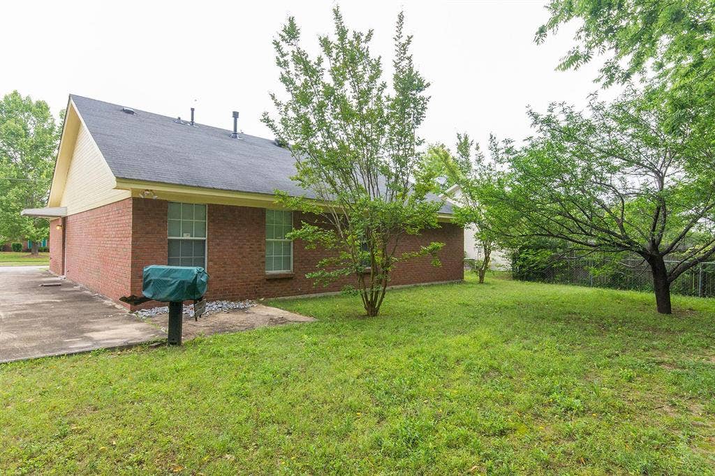 4 BR in Montgomery
