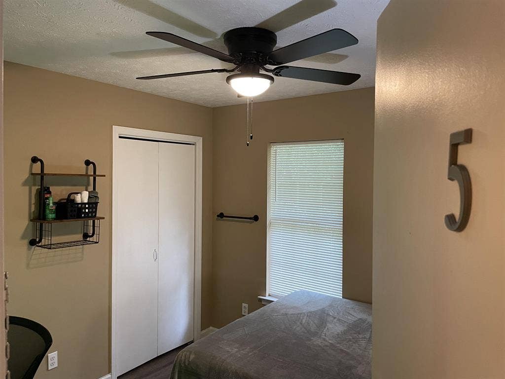 4 BR in Montgomery