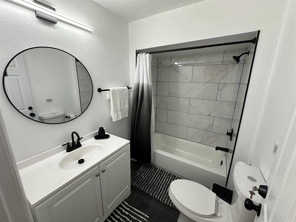 8 BR in Daytona Beach