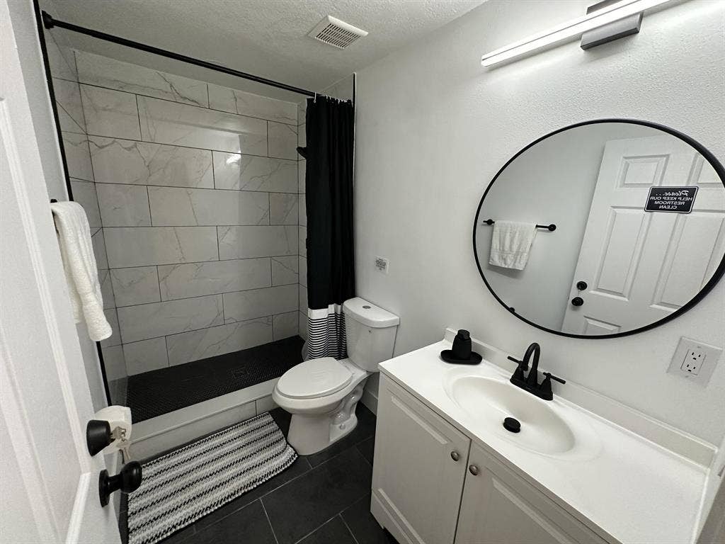 8 BR in Daytona Beach