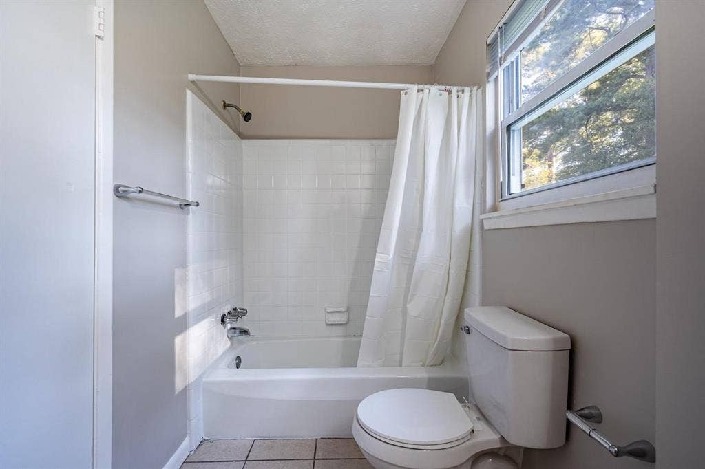 10 BR in Ellenwood