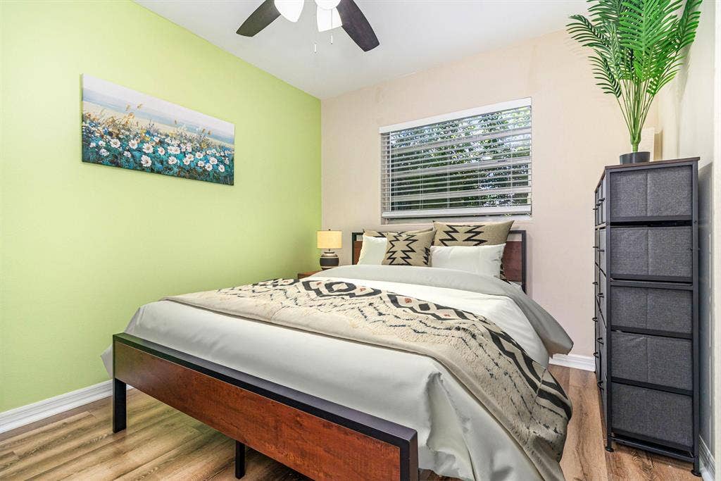 7 BR in Orlando