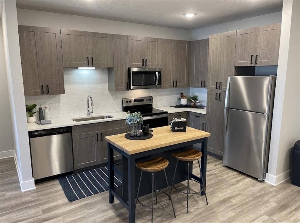 Looking for a roommate
