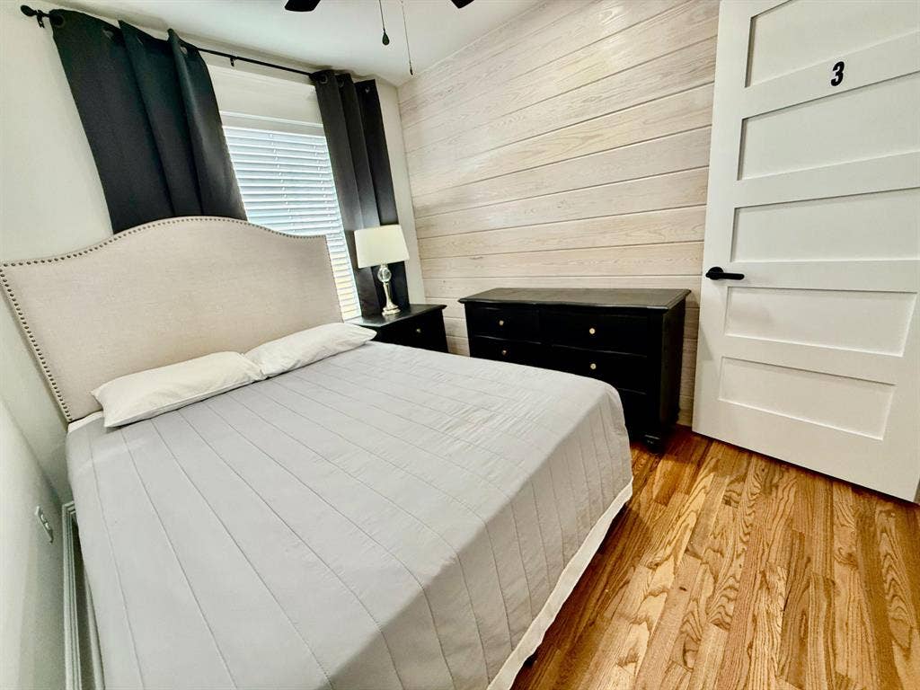 3 BR in Houston