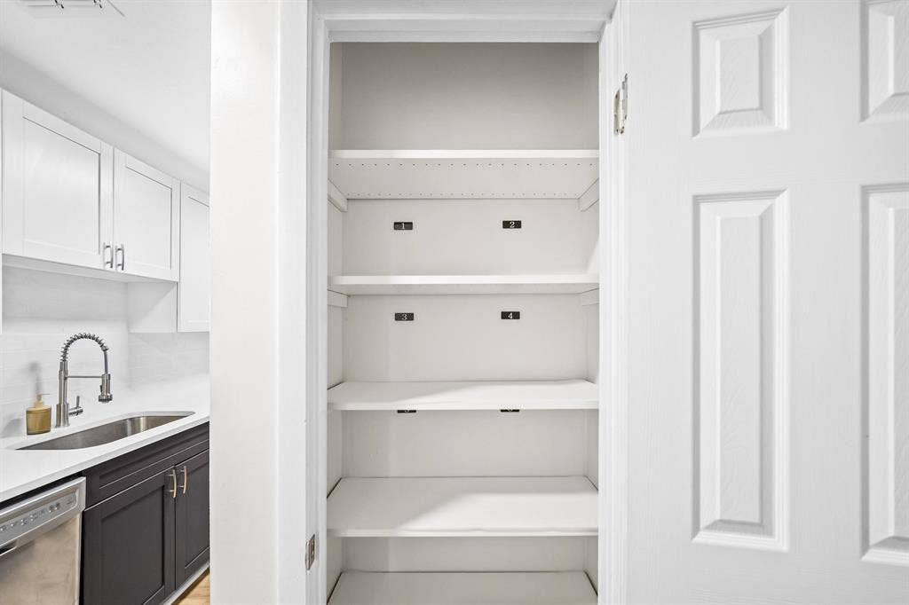6 BR in Jacksonville