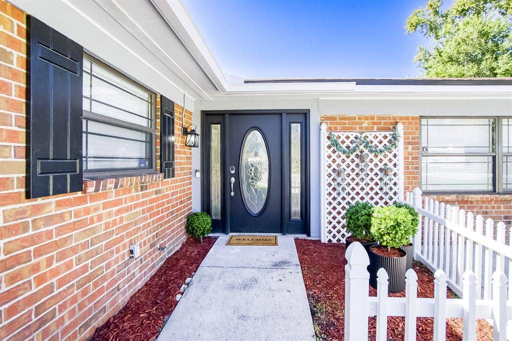 6 BR in Jacksonville