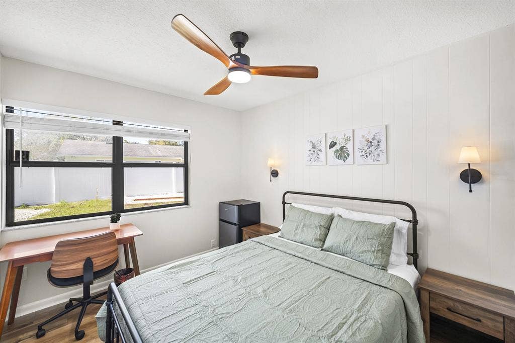 6 BR in Jacksonville