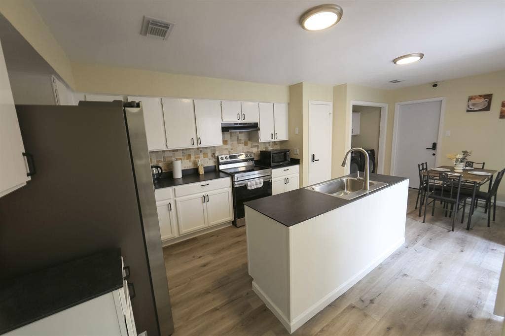 4 BR in Humble