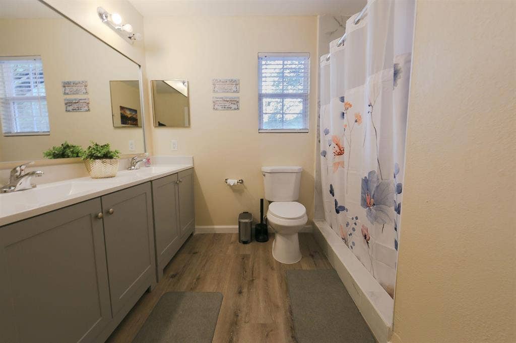 4 BR in Humble