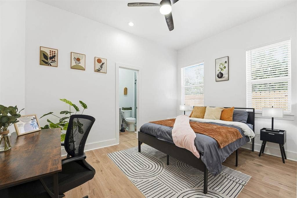 7 BR in Dallas