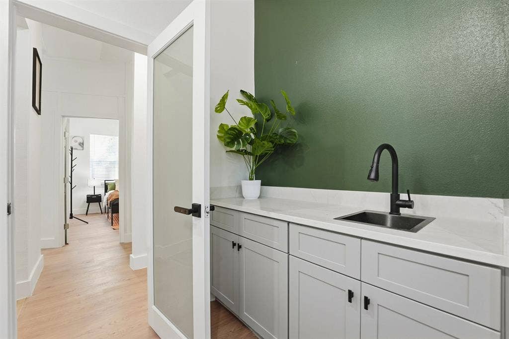 7 BR in Dallas
