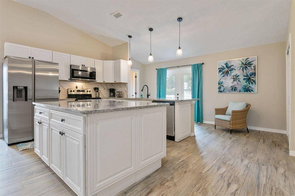 4 BR in Fernandina Beach