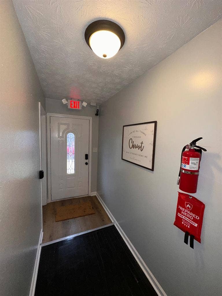 6 BR in Indianapolis
