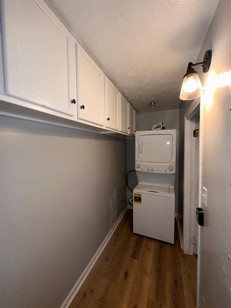 6 BR in Indianapolis