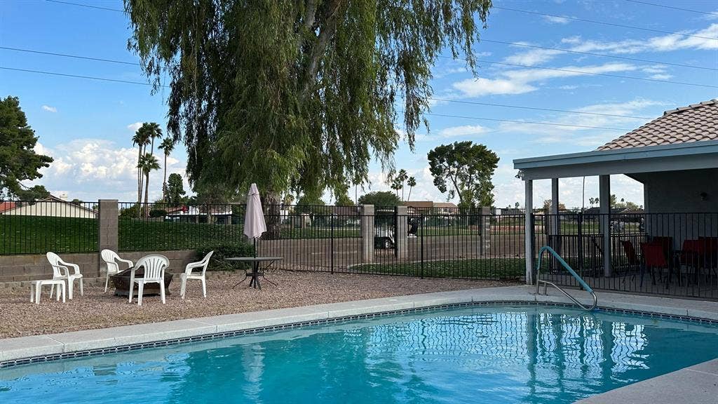 8 BR in Mesa