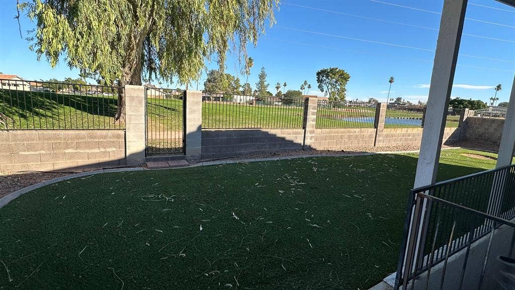 8 BR in Mesa