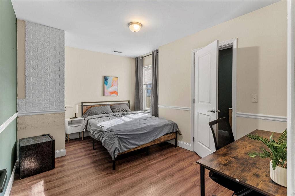 5 BR in Philadelphia