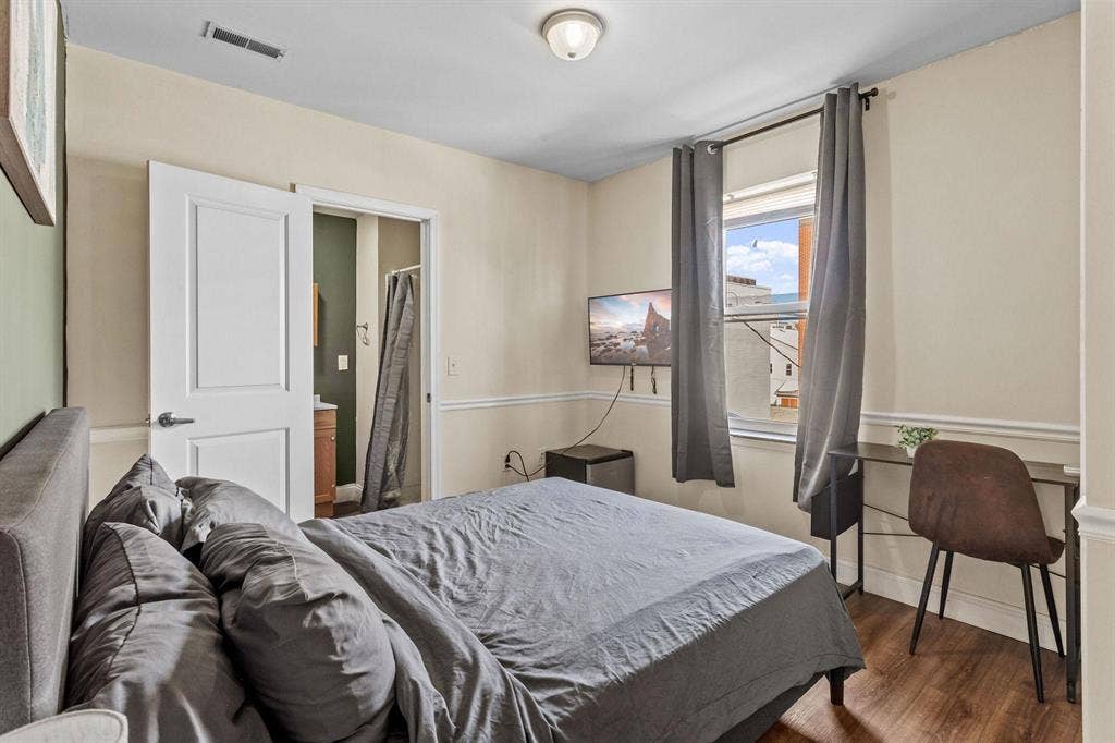 5 BR in Philadelphia