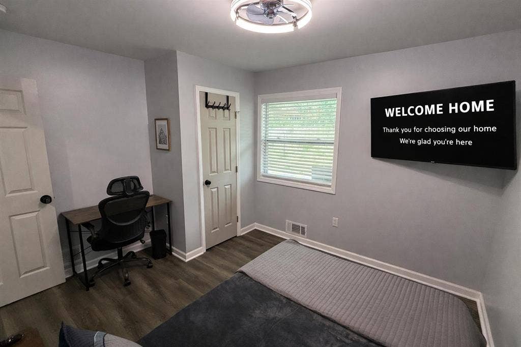 5 BR in East Point
