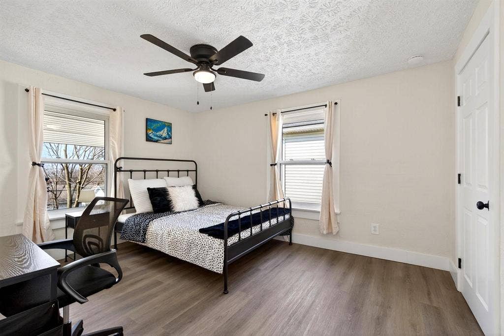 7 BR in Dayton