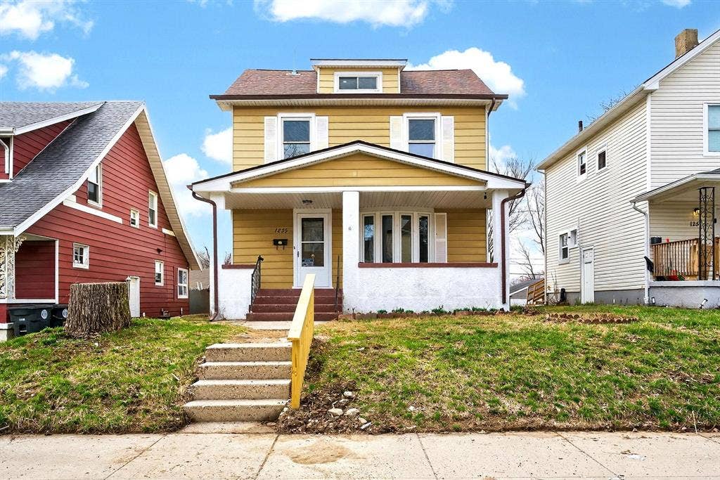 7 BR in Dayton