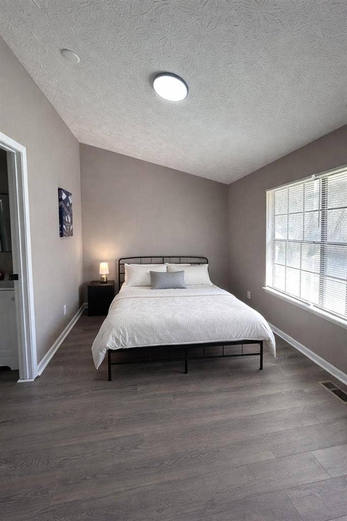 10 BR in Decatur
