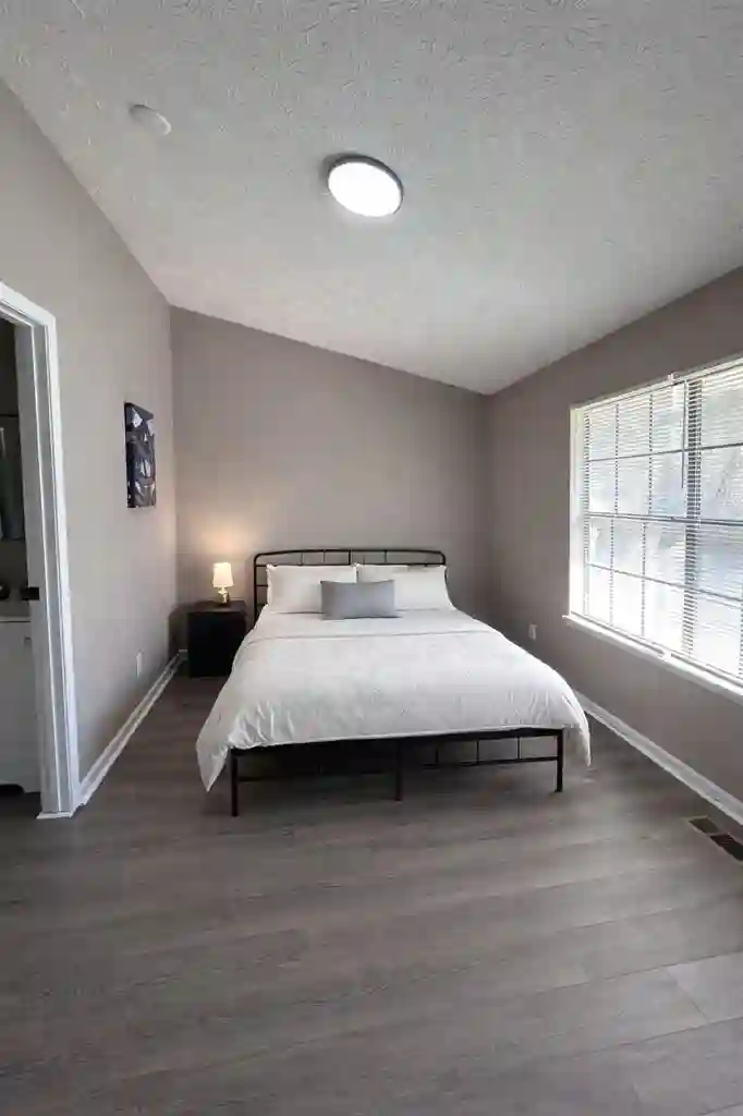 10 BR in Decatur