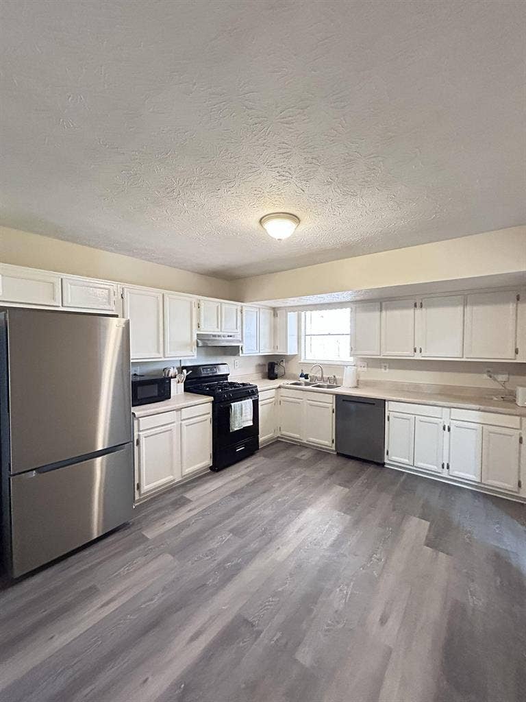 10 BR in Decatur