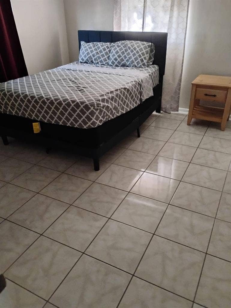 3 BR in Holiday