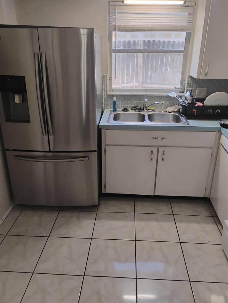 3 BR in Holiday