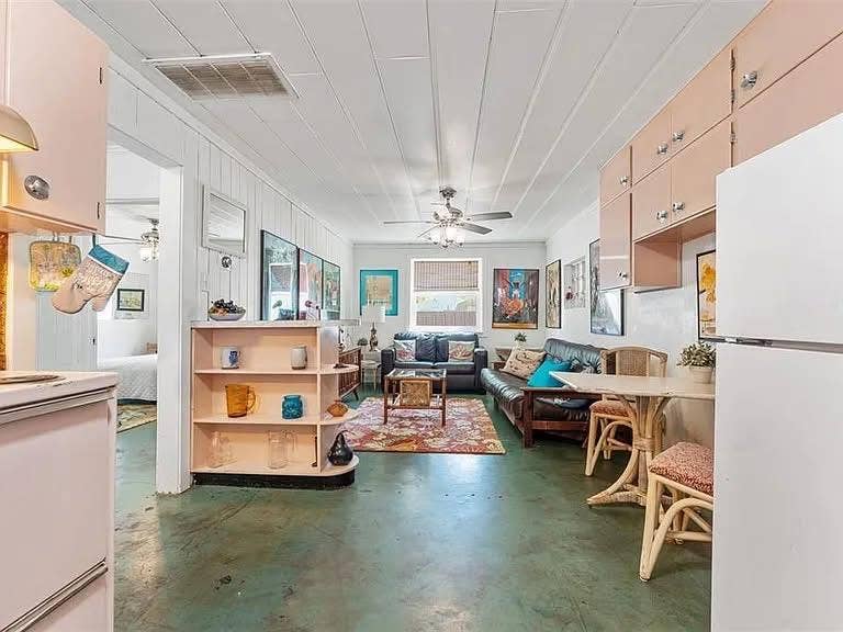1 BR in Gulfport