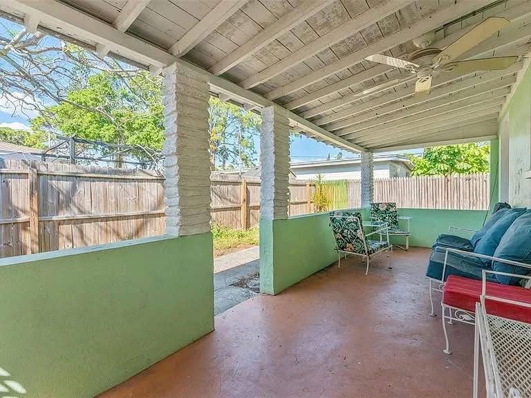 1 BR in Gulfport
