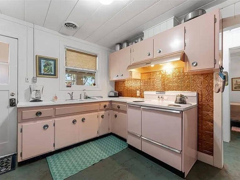 1 BR in Gulfport