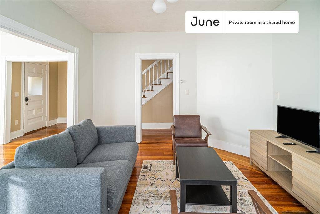 6 BR in Boston