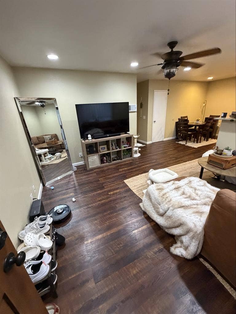 Room for rent/ lease takeover