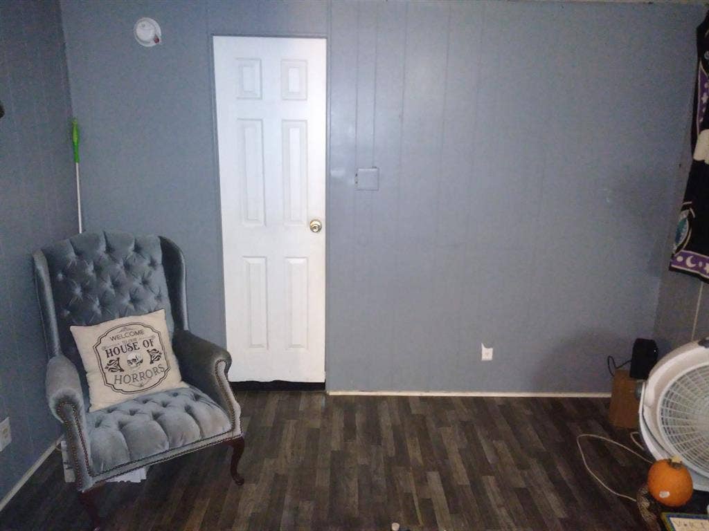 Seeking roommate
