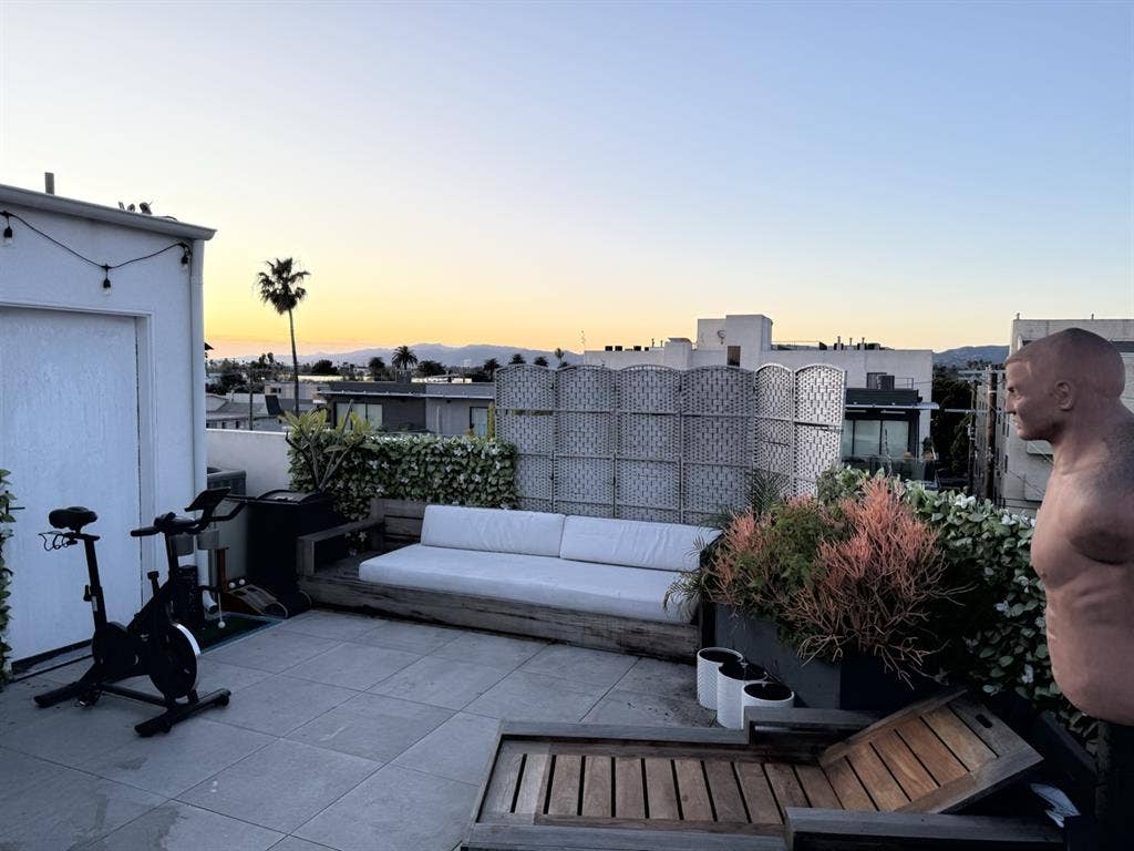 Venice Wellness Oasis