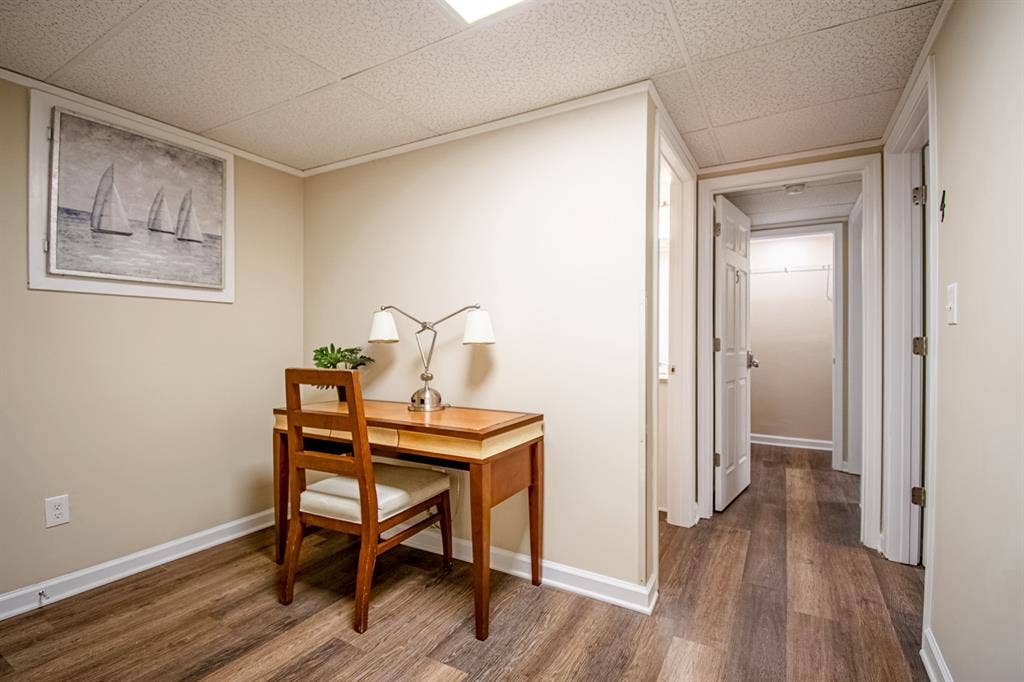 5 BR in Woodstock