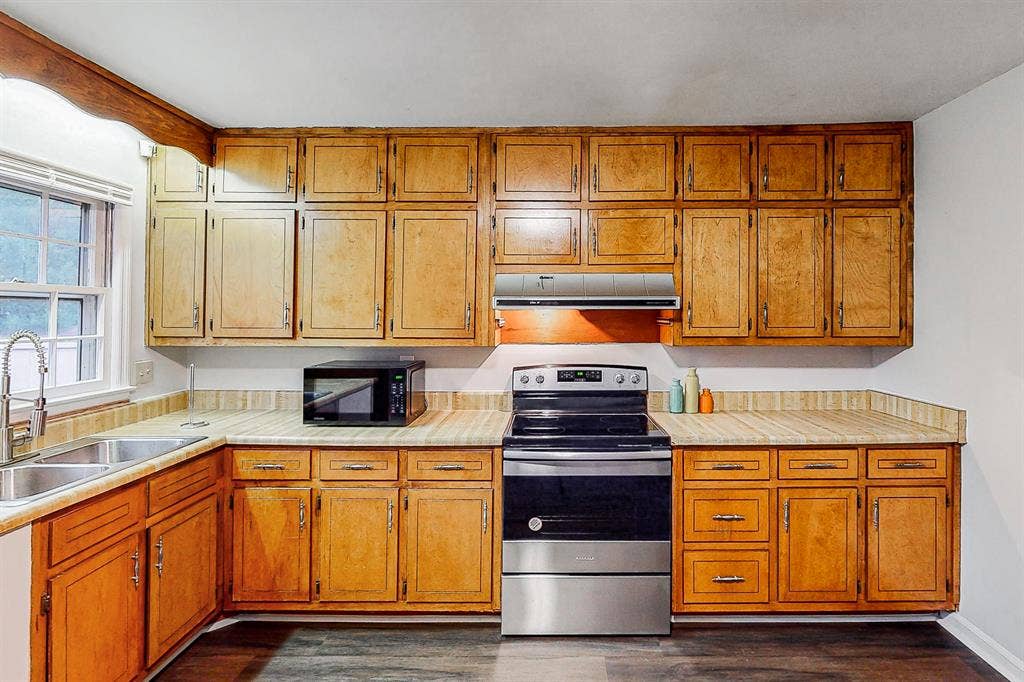 10 BR in Jonesboro