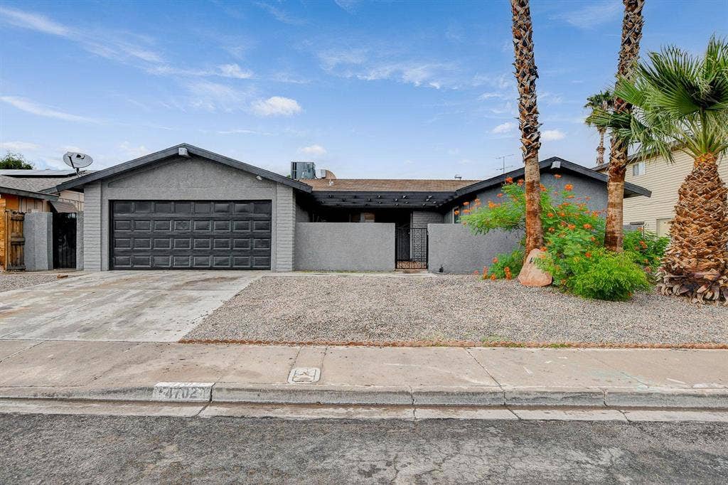 7 BR in Las Vegas