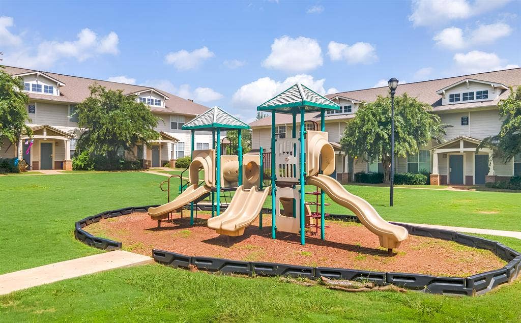 2 BR in Atlanta