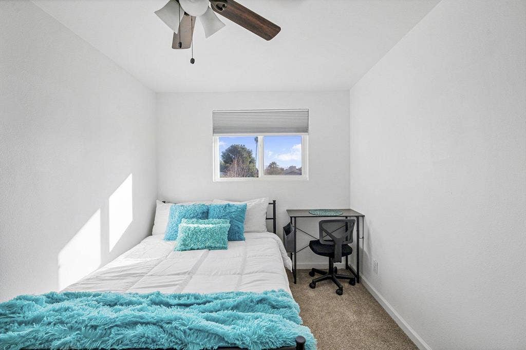 6 BR in Phoenix