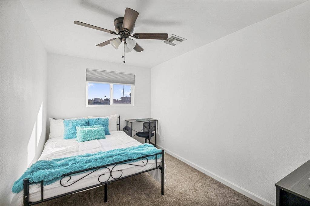6 BR in Phoenix