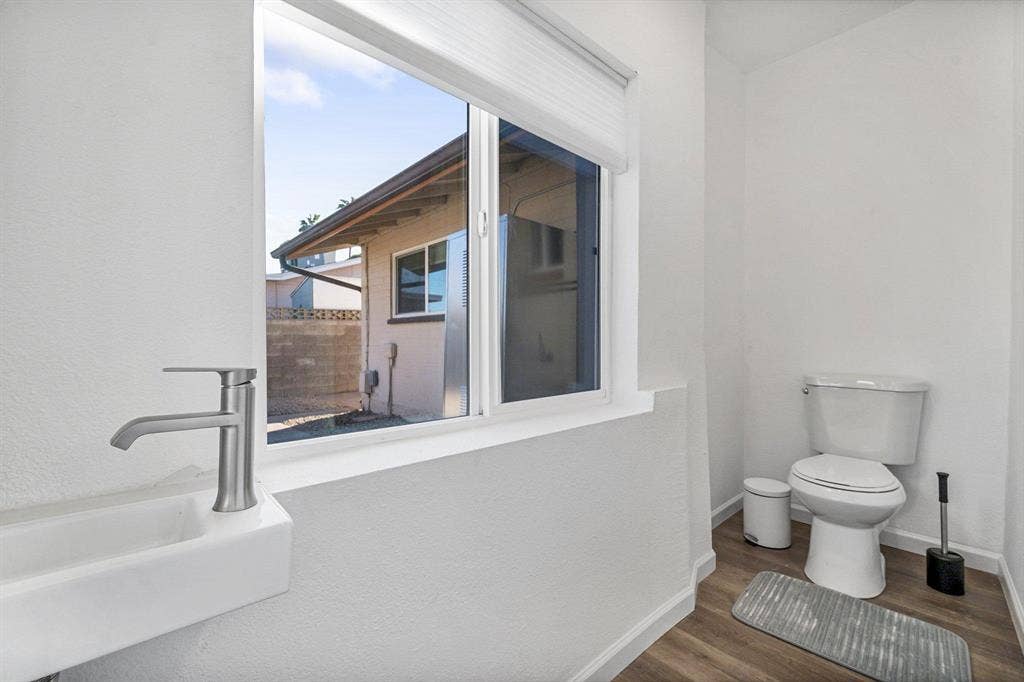 6 BR in Phoenix