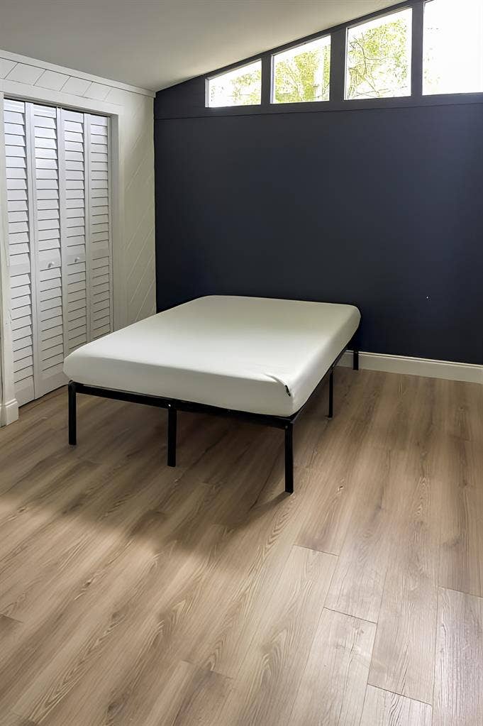 7 BR in St. Petersburg