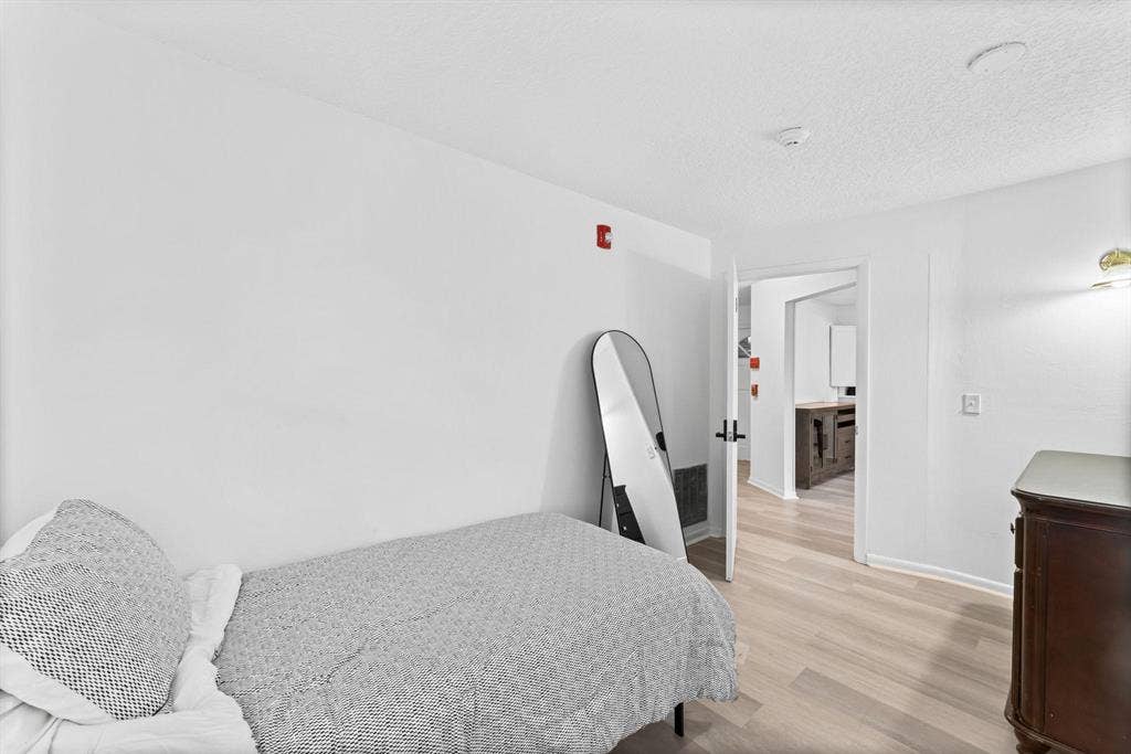 7 BR in Orange Park