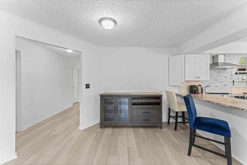 7 BR in Orange Park