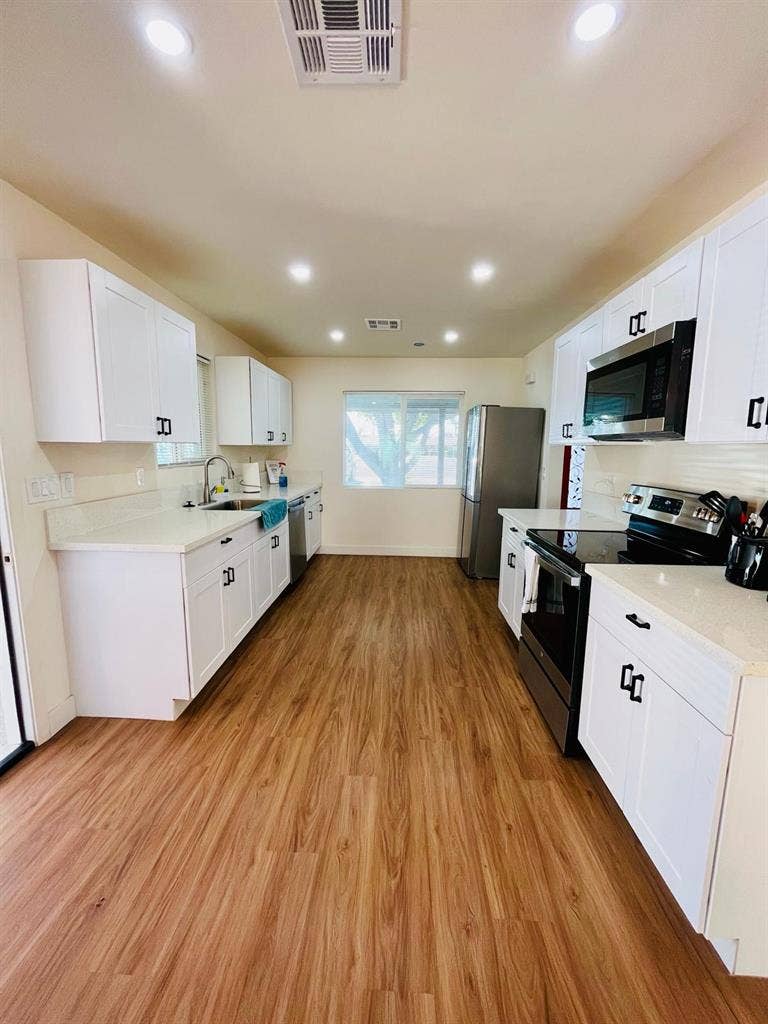 4 BR in Phoenix